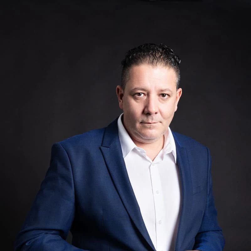 Dr. Henrique Vasconcelos